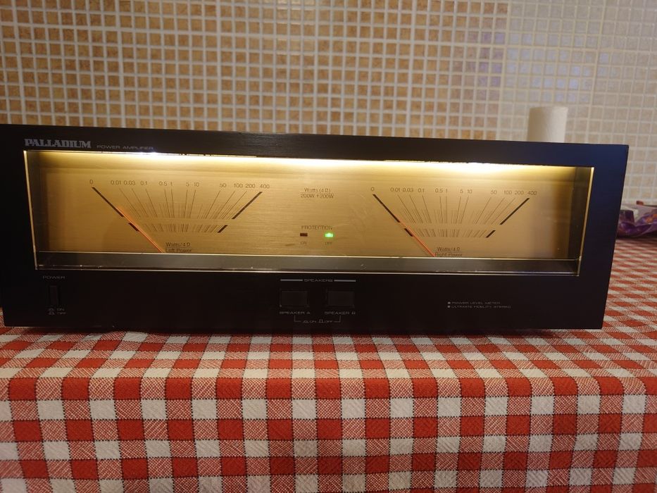 Vând putere Palladium LA-1200