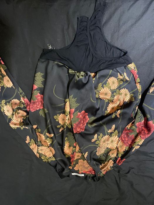 Дамски дрехи като нови