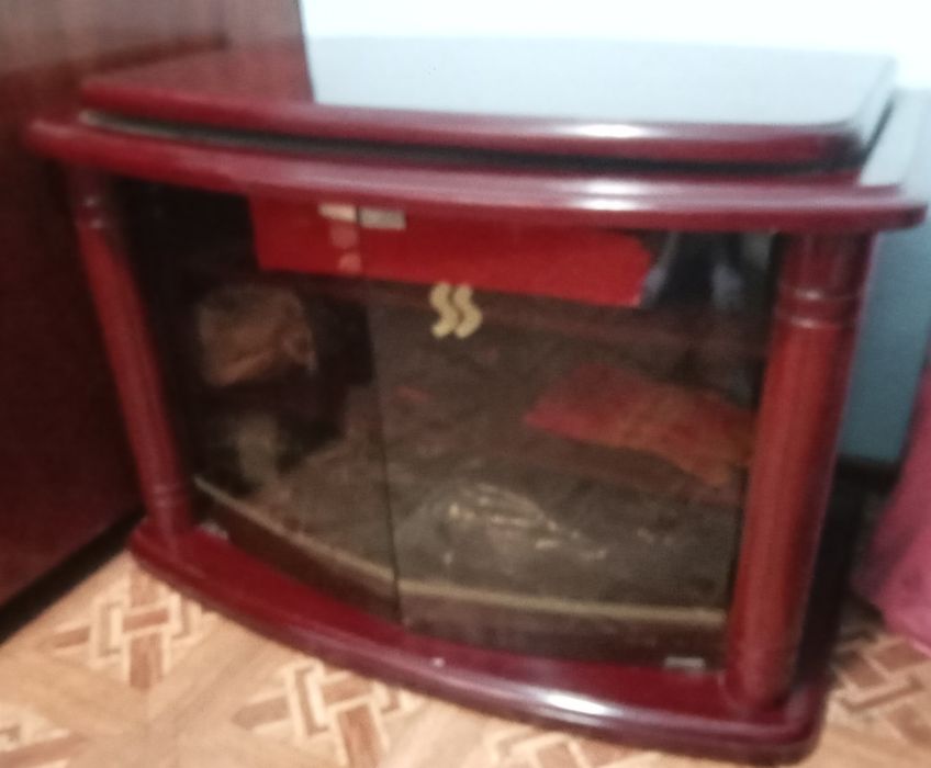 Тумбочка под телевизор