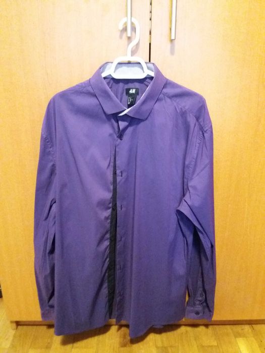 Vand camasa mov, marca H&M, marimea XL, in stare foarte buna
