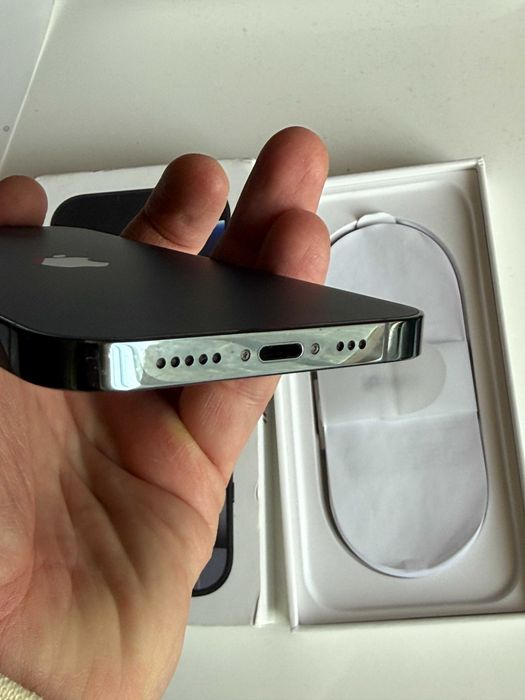 iPhone 12 Pro – Син (Pacific Blue)