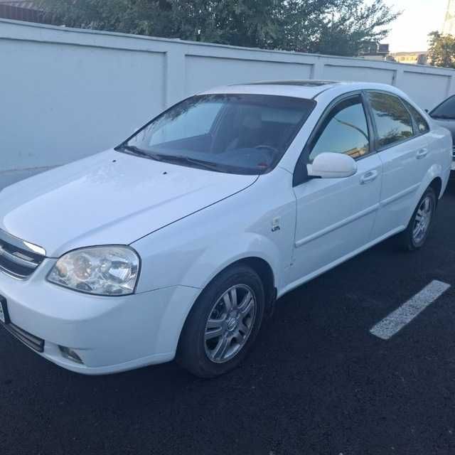 Продается автомобиль Chevrolet Lacetti