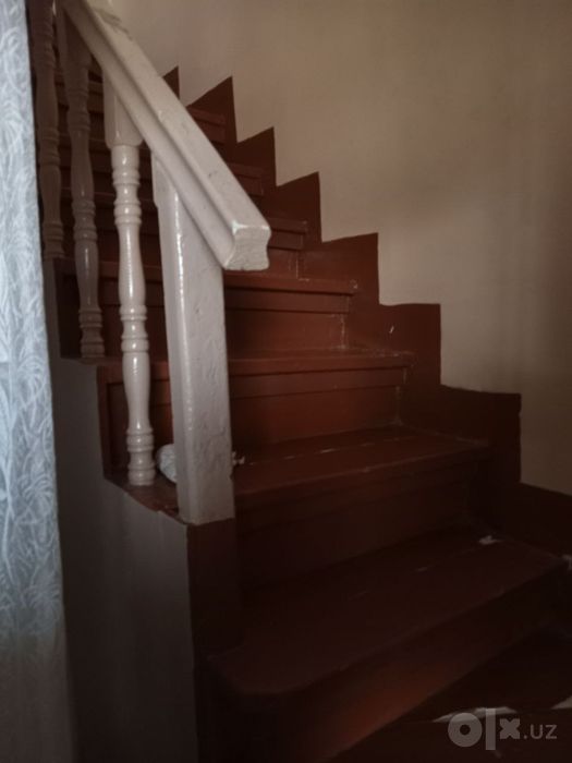 Uy sotiladi sirochni 2 etajli kotej