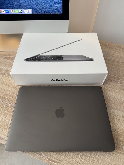 Impecabil Apple Macbook  Pro 13.3 i5 16 gb 1 TB 3 thunderbolt