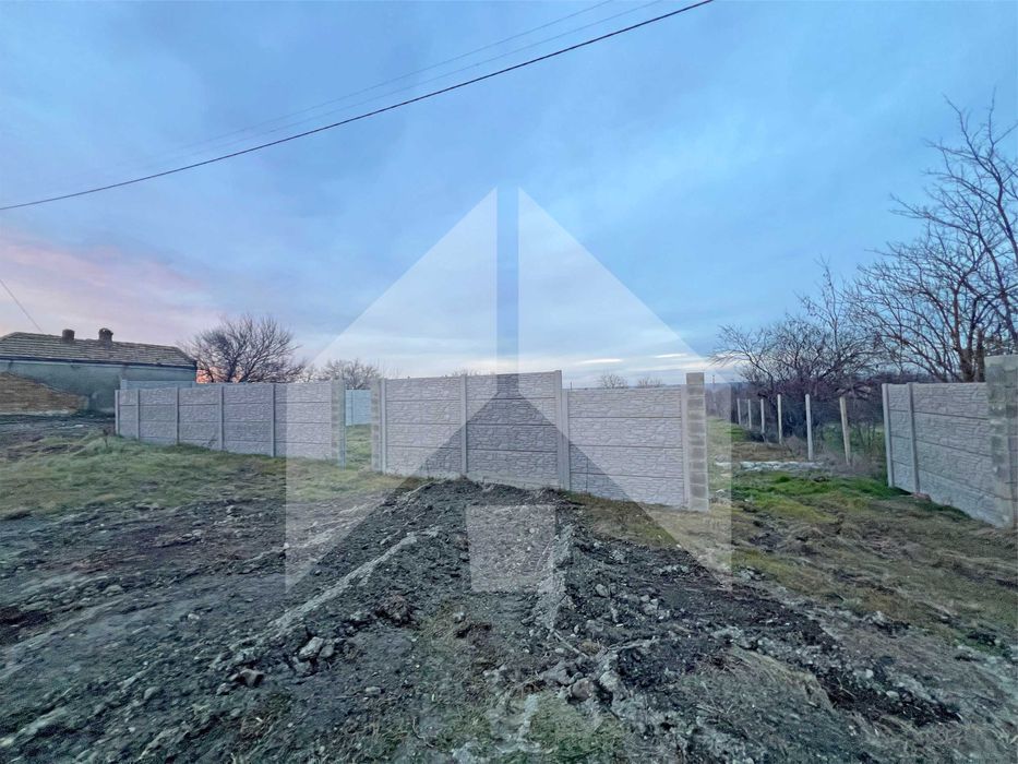 Продава дворно място, парцел 457 кв.м. за строеж на къща в гр. Плиска.