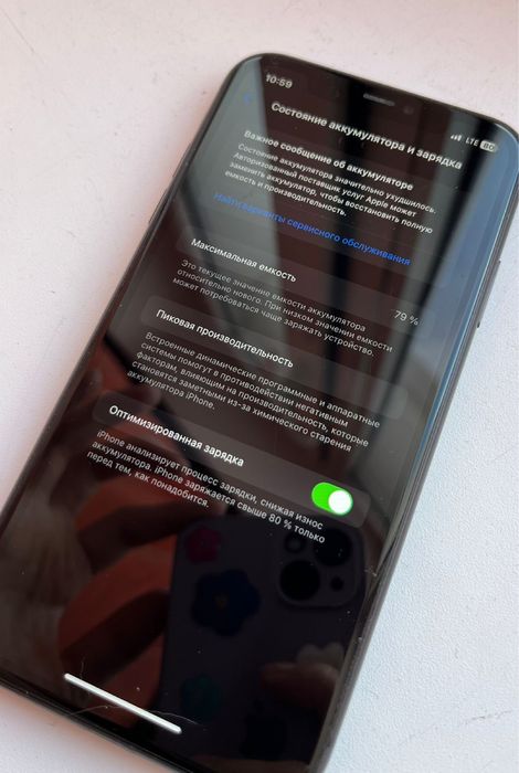 Продам айфон 11 на 128 гб