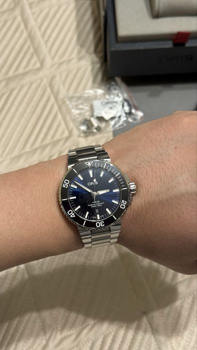 Oris Auqis Date 43.5 mm