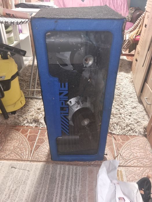 Vand subwoofer masina