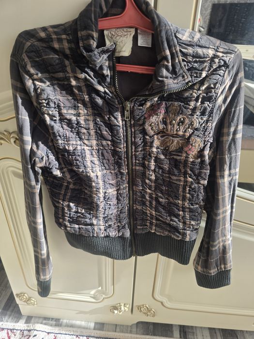 Продам женские пиджаки