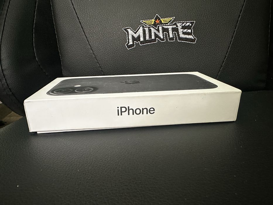 Iphone 16 ( 8/128 гб)