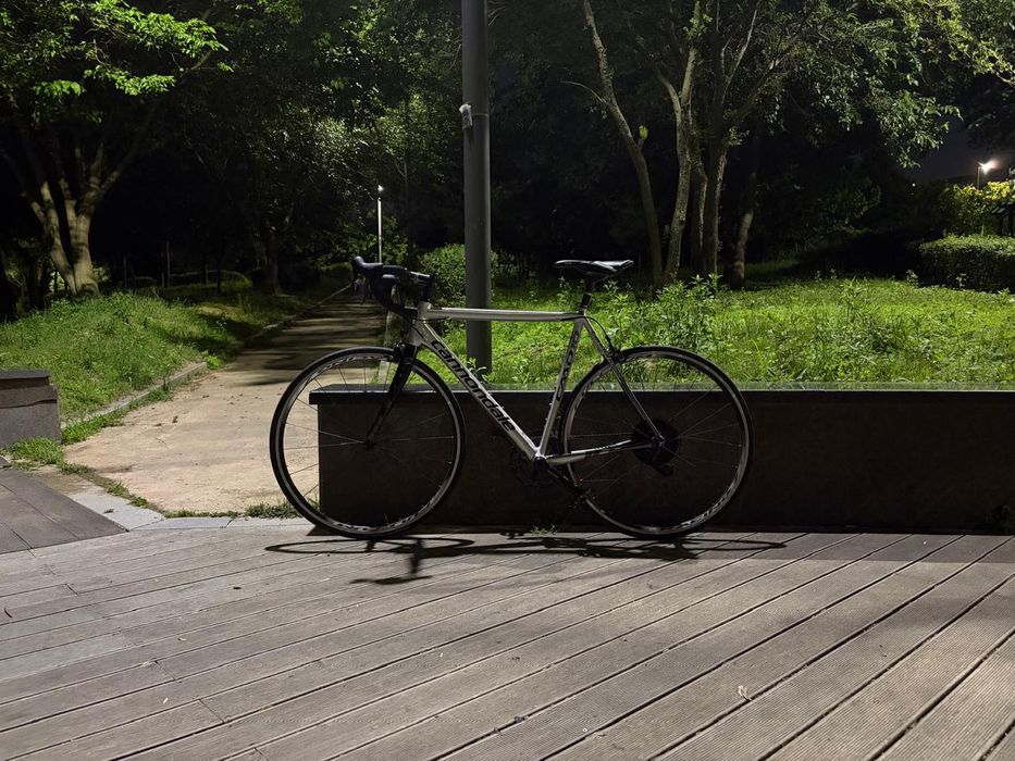 Шасеиный велосипед cannondale caad 10
