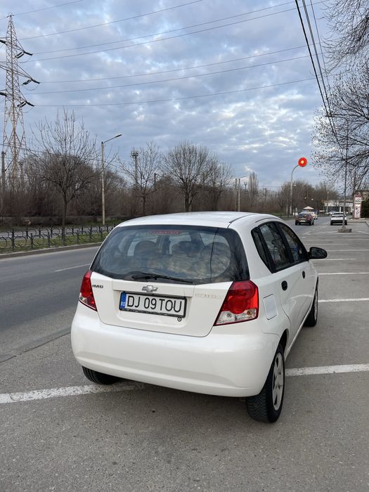 Se vinde chevrolet aveo 1.2 hatchback