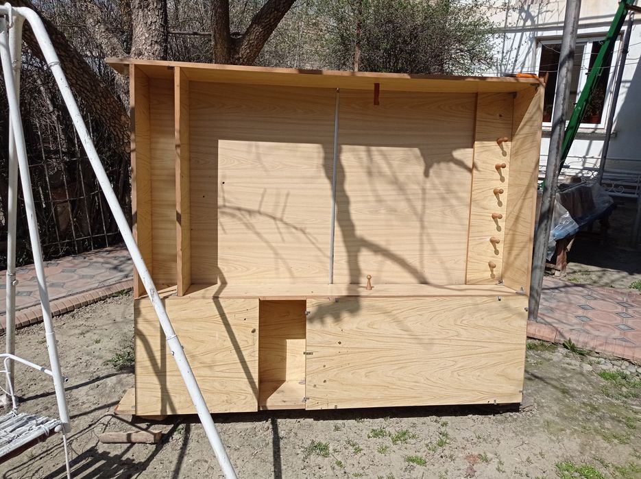 Продам шкаф для прихожей.