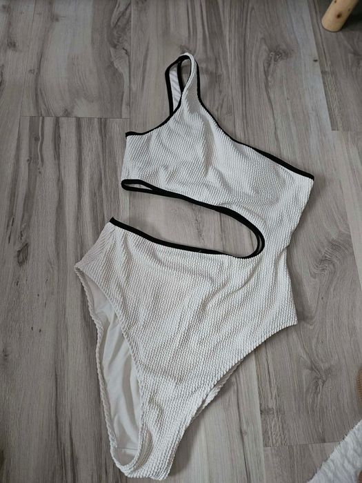 Бански Guess и други