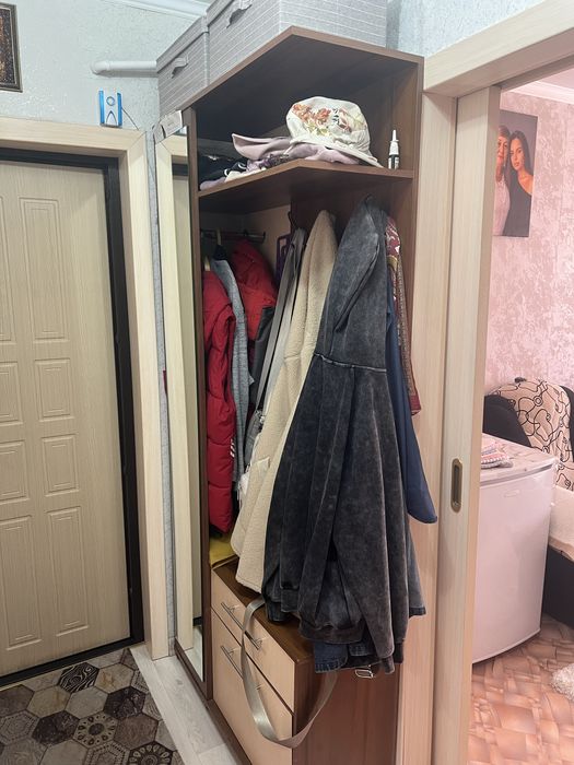 Продам стенку для прихожей