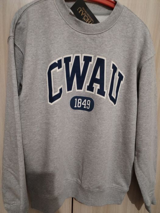 Продам свитшот S новый