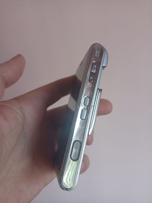Sony Ericsson Ui T impecabil