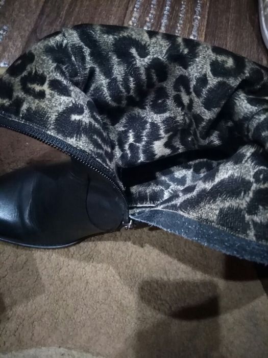 Продам Кожаные полу-сапожки