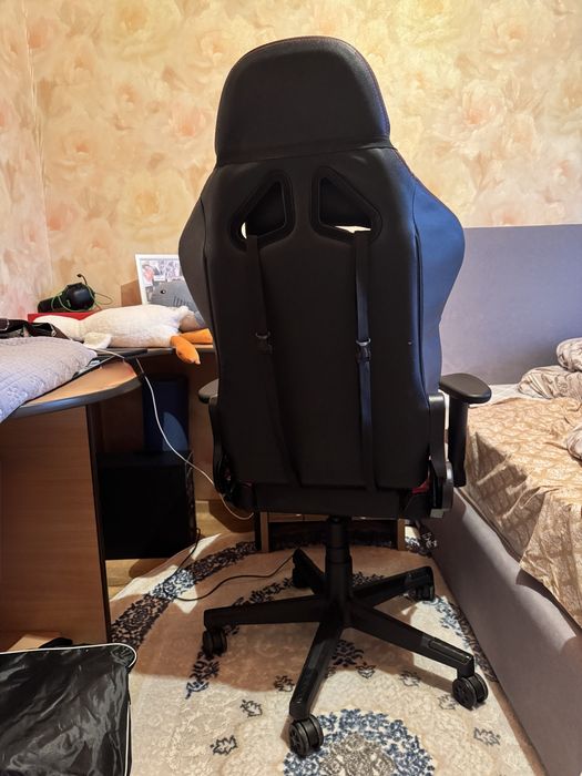 Игровое кресло GAMDIAS