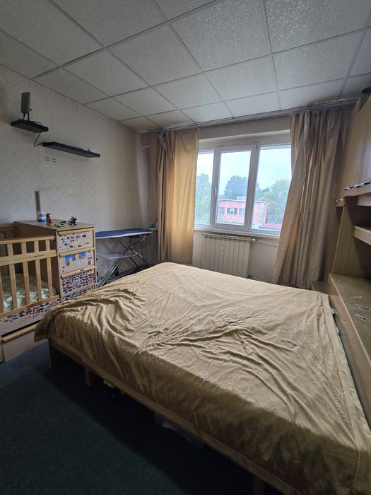 Продава 3-стаен кв. Изток, гр. Перник