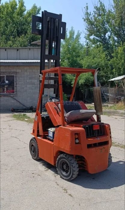 Погрузчик вилочный Балканар