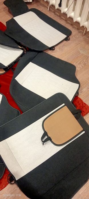 Чехлы на сидения !