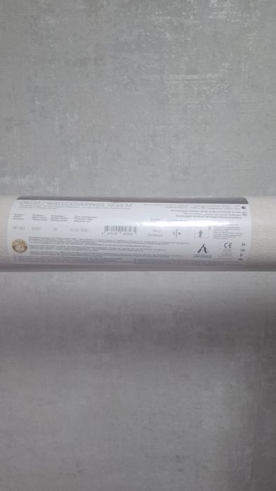 Продам новые обои 6 рулонов
