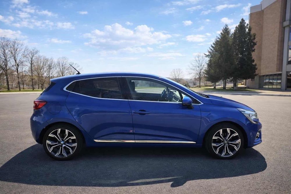 Renault Clio Vand Renault Clio V automata