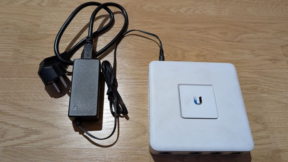 Ubiquity Unifi Security Gateway