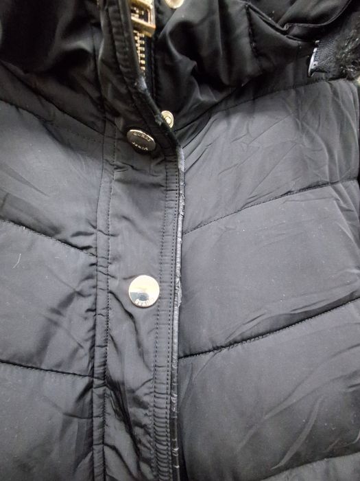 GUESS дамско зимно яке S размер