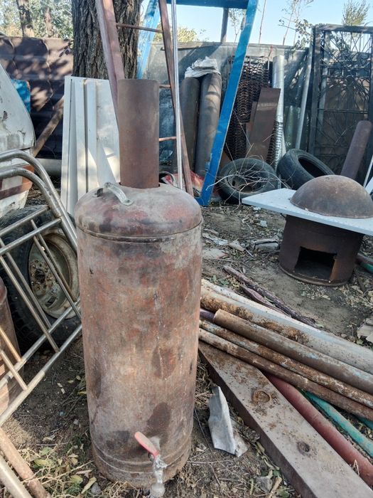Продам железный дверый и труба