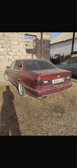 Продам машину не дорого продается