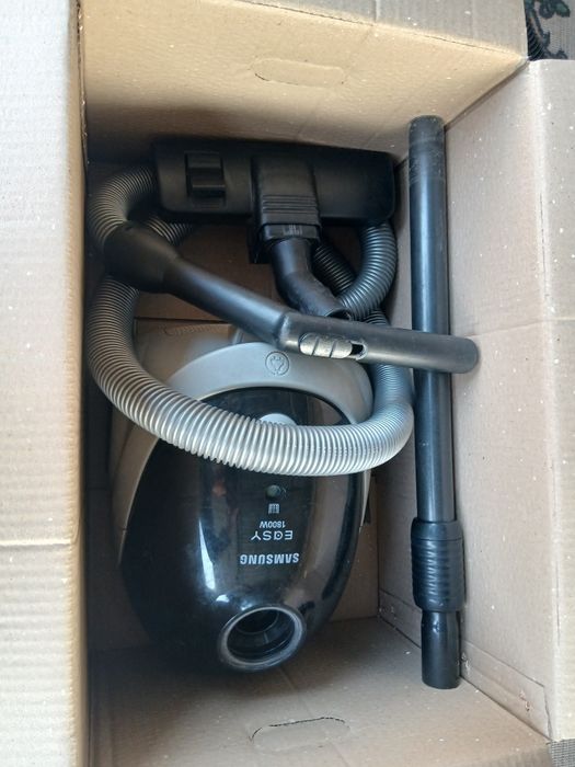 Пылесос сотилади