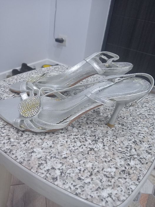 Женская летняя обувь