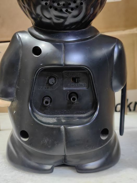 Страхотен настолен часовник Чарли Чаплин