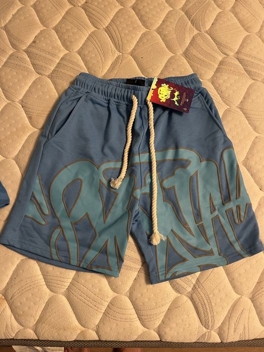 Compleu syna pantaloni scurti si tricou