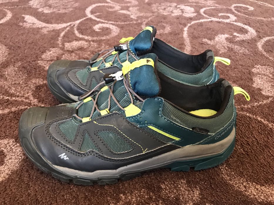 Непромокаеми обувки Quechua - за момче, номер 37