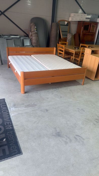 Pat pentru 2 persoane