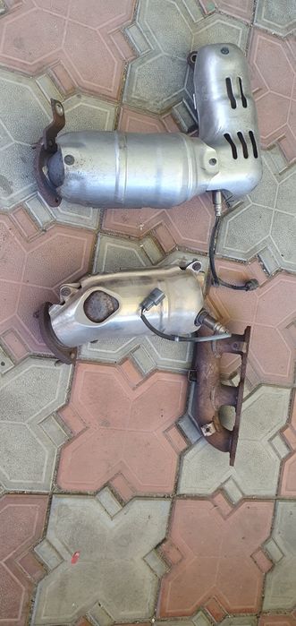 Катализаторы на лексус Rx 300,330.