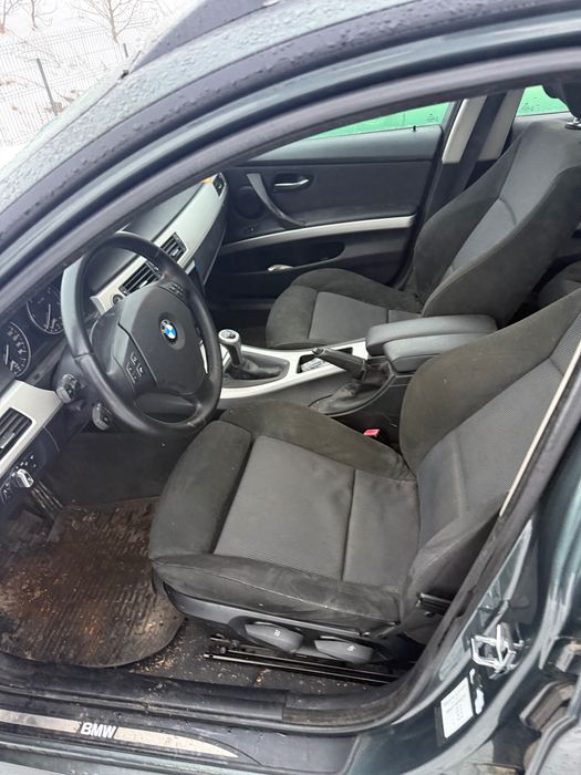 De vânzare BMW seria 3 , anul 2009 euro 5