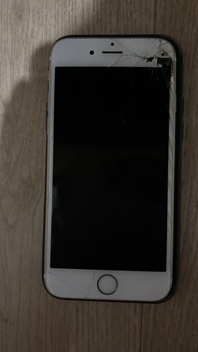 Айфон 6s 32 гб сатылады