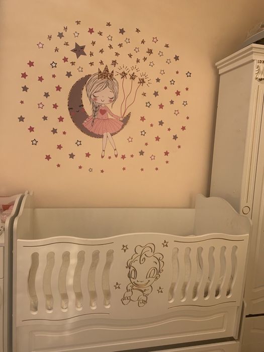 Шкаф и кровать как новый