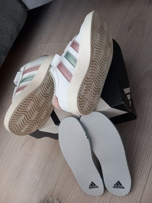 Sneakers adidas fetite 23