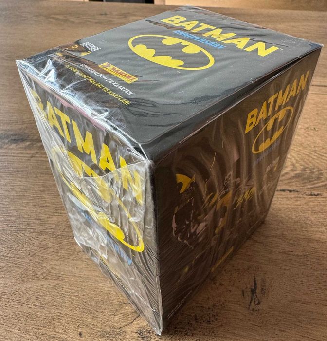 Продавам: Panini колекция Batman 80 Years Anniversary албум&стикери