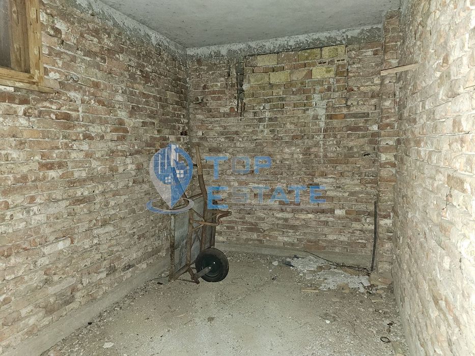 Продава се Къща в с. Пейчиново, Област Русе - 200 кв.м за 57 €/кв.м - Снимка #12