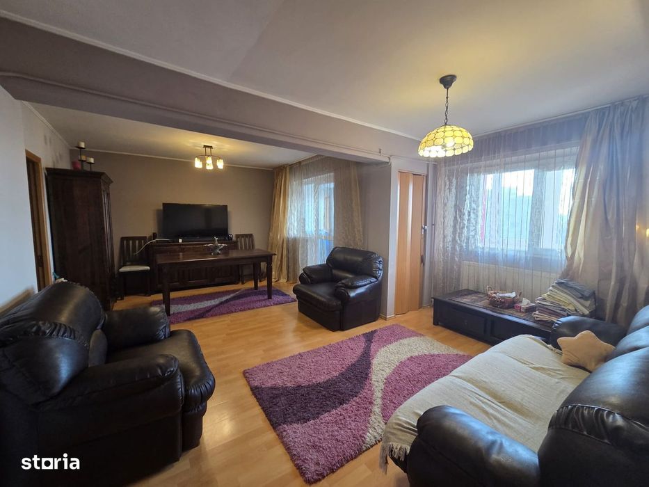 Apartament 3 camere, decomandat ultracentral Pitesti — fotografia 3