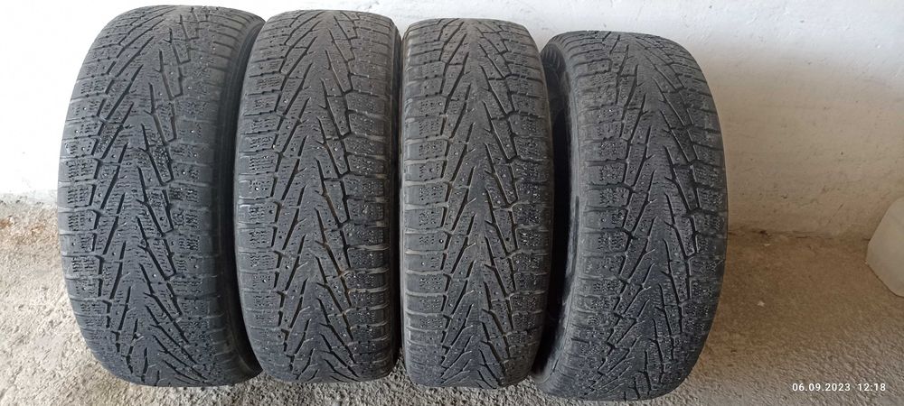 Шины зимние"nokian"