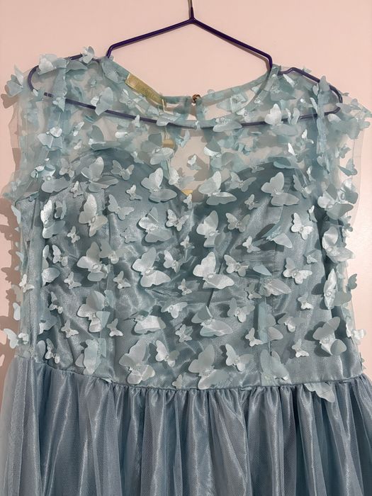 Продам платье голубого цвета