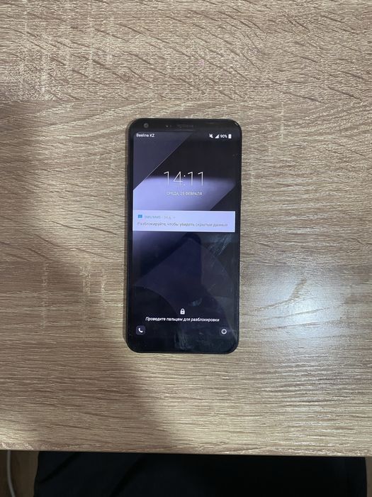 Продаю старый LG Q6