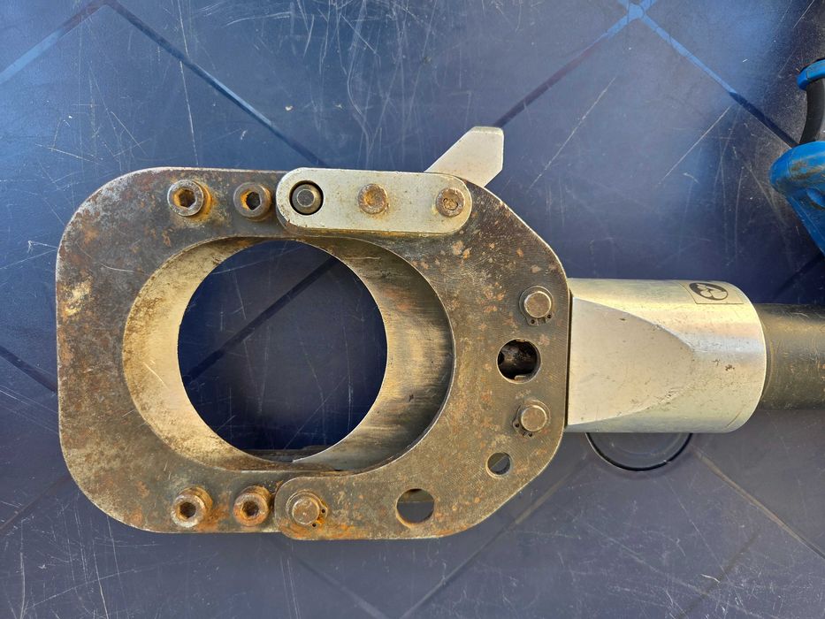 Klauke ESG 85-L Акумулаторна Резачка за Кабели 85мм Makita